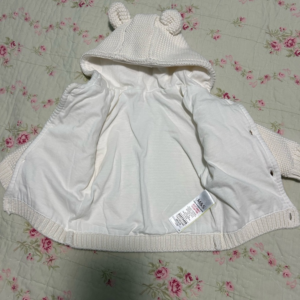 M&S ivory knit sweater size 0-3 months - Picture 2 of 5